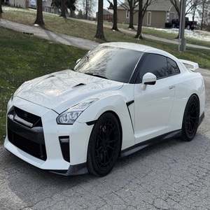 Nissan GT-R Premium 2018 Preferido - Product Image 1