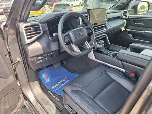 Meilleur prix, vente chaude 2024, Toyota Sequoia Platinum 4x4 hybride, conduite à gauche, 437 chevaux, 583 lb-pi de couple - Product Image 2