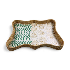 Bandeja de Ratán Hecha a Mano con Incrustaciones de Nácar y Borde de Ratán para Servir Alimentos, Exhibición en Mesa y Decoración del Hogar, de Vietnam - Product Image 1