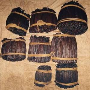Premium AD Dried Vanilla <b>Beans</b> Grade A+ High Vanilla Content 1-2.5% From Madagascar with 3 Year Shelf Life for Export - Product Image 1