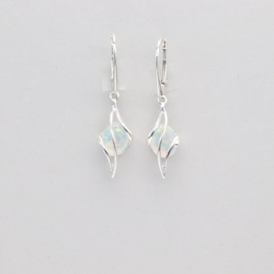 Boucles d'oreilles pendantes classiques ovales en opale de feu blanche en argent sterling 925 pour femmes et jeunes filles, idéales pour les mariages et les fêtes - Product Image 1