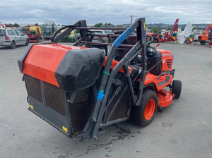 Used Kubota G23 Commercial <b>Ride</b>-On Mower with Collection System - Product Image 5