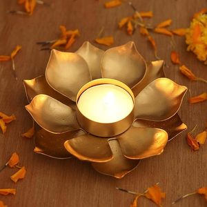 Bougeoirs de luxe modernes en forme de tournesol, nouveau style de bougeoir en métal tendance, bon prix, pour mariage, bougie décorative - Product Image 2