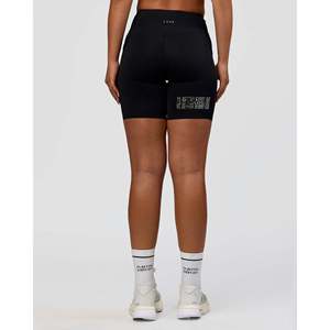Pantalones Cortos Deportivos Elite Hype Reflective para Mujer, Cintura Alta, 7 Pulgadas, con Bolsillos, Color Negro - Product Image 5