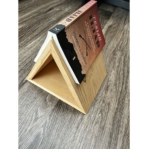 Porta Libros Decorativo de Escritorio de Madera Vintage Ecológico Premium con Detalles Únicos de Ágata, Color y Tamaño Personalizables - Product Image 6