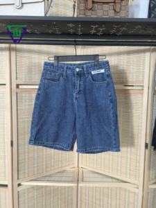 All'ingrosso di seconda mano da <span class=keywords><strong>donna</strong></span> pantaloni <span class=keywords><strong>in</strong></span> Denim di <span class=keywords><strong>cotone</strong></span> di dimensioni miste 5 punti <span class=keywords><strong>vestiti</strong></span> usati per pantaloni estivi alla rinfusa - Product Image 4