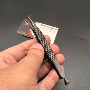 Pinzas de pestañas de acero inoxidable sostenibles de plasma negro nuevas personalizadas al por mayor, volumen de 90 grados, fuerte extensión de pestañas puntiagudas - Product Image 3