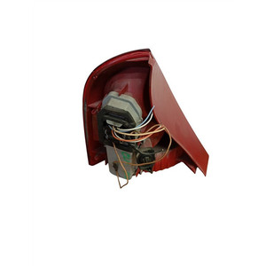 ไฟท้ายขวา STOP RENAULT Clio Series 8200917487 (99>01) - Product Image 2