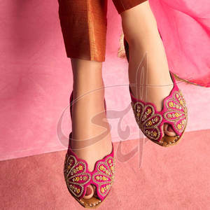 Fashion Accessories Comfortable Women Khussa Anti-Slippery Printed Velvet Upper Outdoor Use New Style for Online Sale - Product Image 4