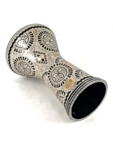 Gawharet El Fan 22cm Classic Darbuka Doumbek - Tambour géométrique incrusté de perles de tourmaline - Product Image 3