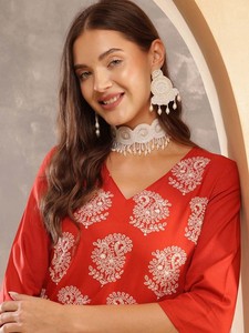 Mujeres étnicas floral bordado regular rayón viscosa Kurta con Palazzos traje indio pakistaní - Product Image 4