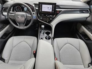 VEHÍCULO USADO 2024 TOYOTA CAMRY HYBRID SE 11,704 KM 100HP 5 CILINDROS 4 CILINDROS Gasolina V6 DIÉSEL Transmisión AUTOMÁTICA - Product Image 2