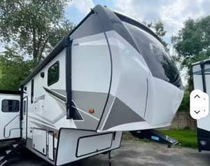 Remise sur les motomobiles de voyage CS Prime Time Crusader 335RLP RVs Campers - Product Image 2