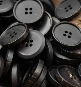 Botón Natural de Cuerno de Búfalo al por Mayor, Acabado en Blanco para Accesorios de Ropa, Alta Calidad - Product Image 6