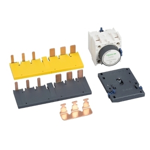 Kit di montaggio per avviatori di motore SCHNEIDER ELECTRIC LAD9SD3 compatibile con i modelli D40A o D50A LAD9 - Product Image 1