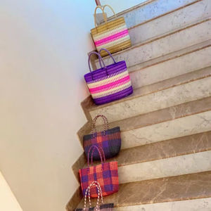 Bolsa de plástico a rayas tejida a mano de nailon reciclado y PP, bolsas de cosméticos hechas en India, bolsas de mercado ecológicas a granel - Product Image 1