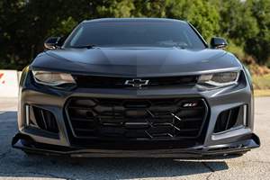 Camaro ZL1 Coupé Edición Coleccionista 2024, Motor V8 Supercargado de 650 hp # 102 de los 350 Modelos ZL1 Edición Coleccionista, Sin Modificar - Product Image 2