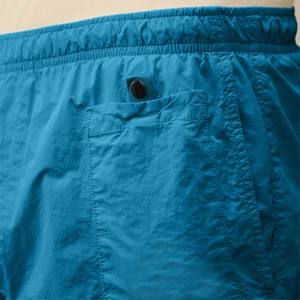 Shorts de bain pour hommes de haute qualité en nylon solide - Séchage rapide, respirant, imperméable, écologique, pour les activités de plage - Product Image 4