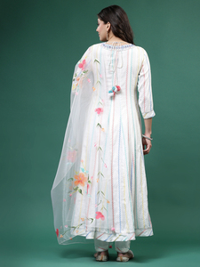Ensemble Kurta Palazzo Dupatta blanc pour femme, col en V, broderie, design original, tendance, long, en coton, longueur genou, pour mariage et fête - Product Image 2