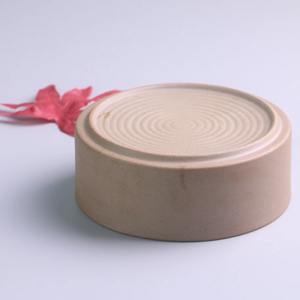 Bol décoratif en bois uni fabriqué à la main finition naturelle plateau de pièce maîtresse minimaliste pour la maison cuisine salle à manger ou salon décor - Product Image 3