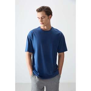 Camiseta Básica de Cuello Redondo para Hombre Air Jones, Color Azul Parlamento, 100% Algodón, Gruesa, Suave y Texturizada, Corte Holgado - Modelo 88353 - Product Image 2