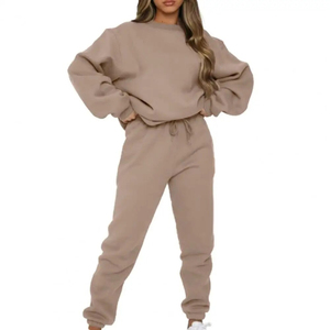 Conjunto de sudadera negra extragrande con cuello redondo para mujer, con pantalones con cordón y bolsillos, Trackstar OEM Private Label - Product Image 6