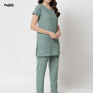 ชุดเสื้อยืดและชุดนอนแฟชั่นสปอร์ตสำหรับผู้หญิง ชุดคู่ ผ้าฝ้ายฟลีซ 100% เป็นมิตรกับสิ่งแวดล้อม แห้งเร็ว - Product Image 2