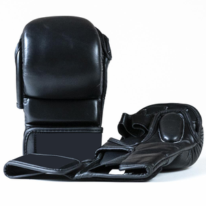 ถุงมือชกมวยแบบครึ่งนิ้วสำหรับผู้ใหญ่ ยี่ห้อทอมโบลา สปอร์ต โฮลเซลล์ ผลิตตามสั่ง สำหรับ MMA UFC ฝึกซ้อมและต่อสู้ ทำจากวัสดุ PU พร้อมสายรัด - Product Image 2