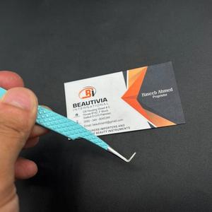 Pinzas de extensión de pestañas de acero sostenible con recubrimiento de color personalizado logotipo personalizado 90 grados y pinzas de belleza de aislamiento - Product Image 3