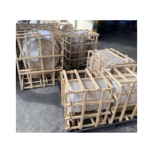 EN FORTE DEMANDE Barils de chêne pour les caves à vin et les planteurs polyvalents de jardin d'herbes, disponibles pour une expédition internationale rapide. - Product Image 6