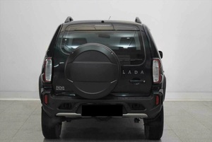 Niva Travel I 2023 (VAZ) - Faible kilométrage, moteur silencieux, transmission automatique, toit ouvrant panoramique, phares LED - Product Image 4