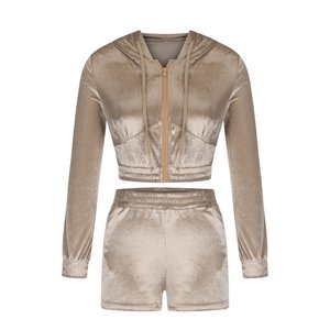 Ensemble de vêtements de nuit en velours sexy pour femmes, hiver, au-dessus du genou, 2 pièces, hauts à bretelles moelleux et shorts, coupe ajustée - Product Image 1