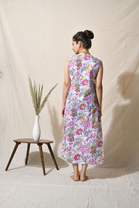 Robe imprimée à fleurs bohème fabriquée à la main 100% coton robe d'été ethnique modeste en plein air robe en coton imprimé bloc à la main - Product Image 2