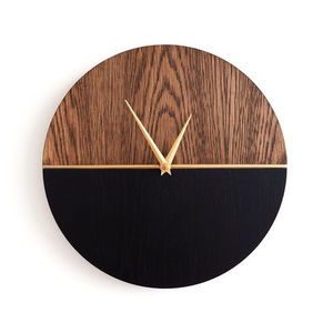 Horloge murale en résine de luxe, design artistique, mouvement à quartz, décoration moderne pour la maison, face unique, vente en gros pour hôtel - Product Image 4