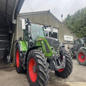 Tractor Agrícola Potente Fendt 618 Vario con Motor 4WD, Caja de Cambios y Bomba para Operaciones Agrícolas Pesadas - Product Image 2