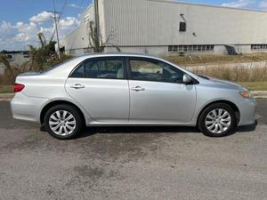 2012 para asientos de cuero Corolla LE R17 neumáticos luz de conducción a la izquierda Interior transmisión automática techo solar panorámico - Product Image 3