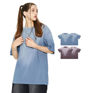 T-shirt unisexe col en V 180g, 100% coton tricoté, grammage lourd, uni, respirant, infroissable, coupe oversize, manches tombantes, effet délavé - Product Image 4