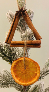 Guirnalda colgante perfumada de Navidad natural, decoración de vacaciones hecha a mano con naranja seca, canela, anís estrellado, decoración rústica para el hogar - Product Image 4