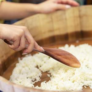 ช้อนไม้สักธรรมชาติบริสุทธิ์อุปกรณ์ครัวแบบไม่ติดสำหรับทำอาหารและเสิร์ฟอุปกรณ์ทำอาหารทำจากไม้สักเครื่องใช้ในครัวที่จำเป็น - Product Image 5