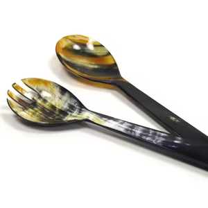 Cuillère en corne de nacre personnalisée avec poignée incurvée Ustensiles de cuisine personnalisables par l'artisanat du croissant - Product Image 3