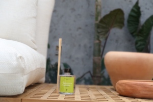 Etti Brasil 400ml Difusor aromático de madera con aroma de hierba de limón fresco Duración 30 días - Product Image 2