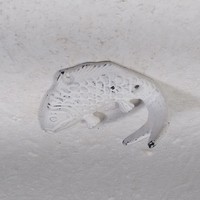 Laris Kait Dinding Tunggal Klasik Tampilan Antik Bentuk Ikan Desain Kustom Kait Langit-langit Kamar Mandi Cangkir Dapur dengan Biaya Terendah