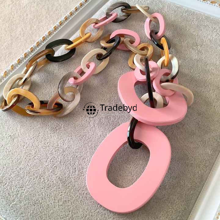 Available in different colore