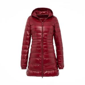 Femmes hiver chaud mi-long mince à capuche fermeture éclair Parkas à manches longues rembourré bouffée veste couleur unie fait peau de mouton coton - Product Image 1