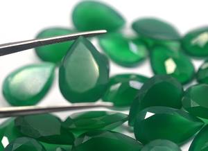 100% ธรรมชาติสีเขียวนิล 6x8 มม.ถึง 15x20 มม.อัญมณีรูปทรงลูกแพร์พลอยตัดนิลหินสีเขียวนิลอัญมณีหลวมสําหรับเครื่องประดับทํา - Product Image 2