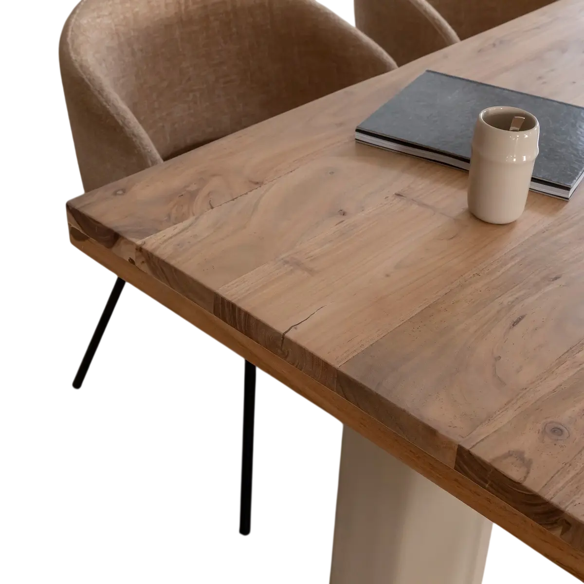 ขาวและเป็นธรรมชาติ