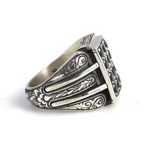 Bague pour homme en rhodium plaqué or 14 carats avec pierre en zircon noir - Product Image 4
