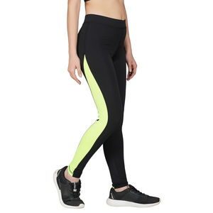 Pantalons de yoga évasés à taille haute respirants en gros, vêtements de sport pour femmes, fabrication au Pakistan - Product Image 5