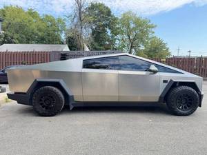 Tesla Cybertruck d'occasion 2024 à prix réduit à vendre - Product Image 5