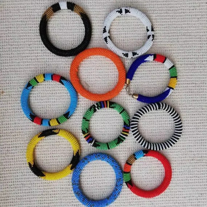 Bordado de cuentas hecho a mano Multicolor de moda para pulsera, fósforos clásicos, cada atuendo agrega brillo a cada look para todas las ocasiones - Product Image 5